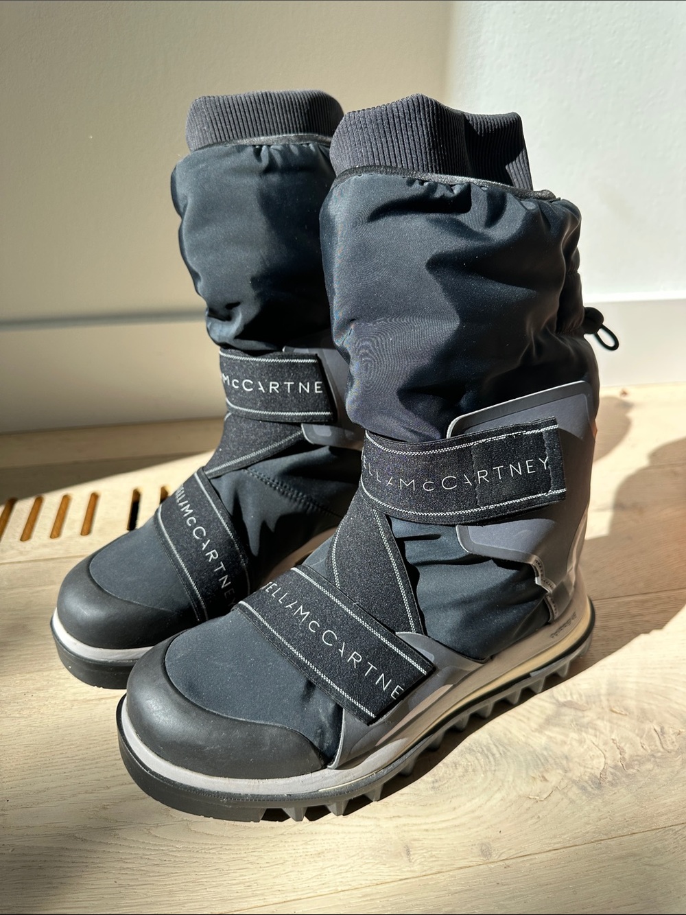 Stella McCartney Black Puff Snow Boots